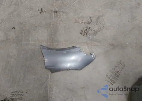 2004 Volkswagen New Beetle Gls 2.0L z USA, uszkodzony, nr VIN 3VWCK31C34M417775